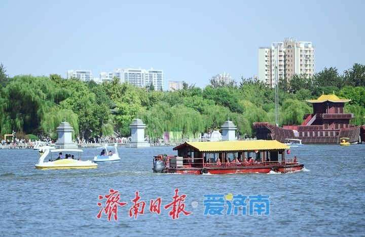 湖光潋滟游人醉，国庆过半天下第一泉景区迎客破“百万”