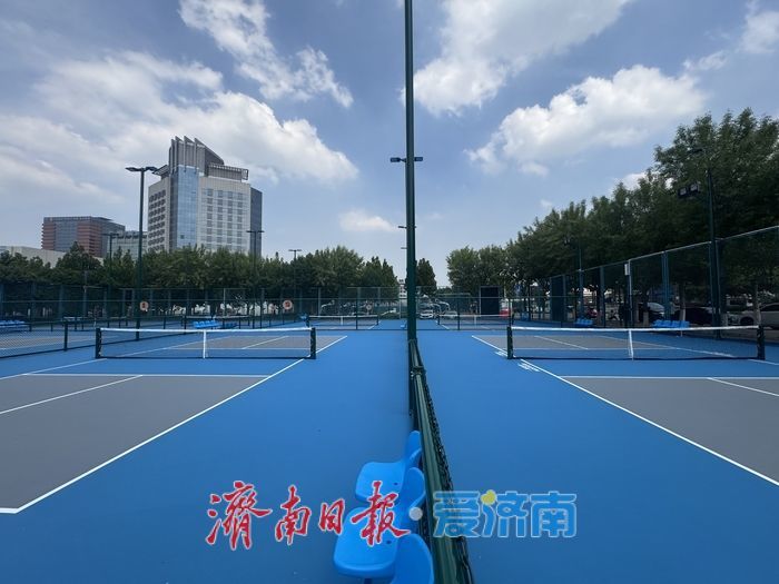 山东省体育中心匹克球场铺装完毕，即将活力开场