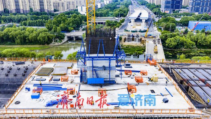 项目强省会｜272米超大跨度！济南腊山河西路北延工程攻克关键节点