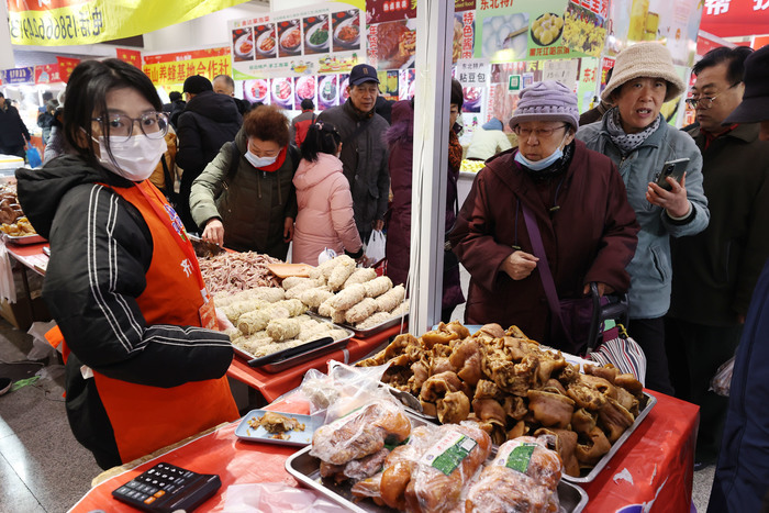 逛逛逛，买买买！年货会上嗨购过大年