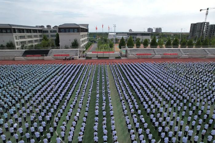 舞台剧、开笔礼……商河县各学校开学第一课花样多