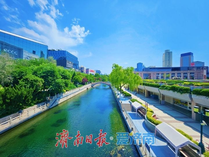 雨后初霁风光好 泉城蓝天白云醉游人