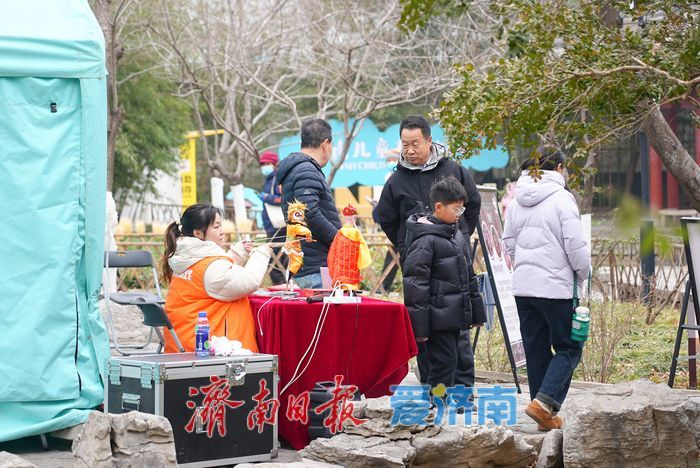济南迎19℃暖冬晴日 市民乐享冬日“小阳春”