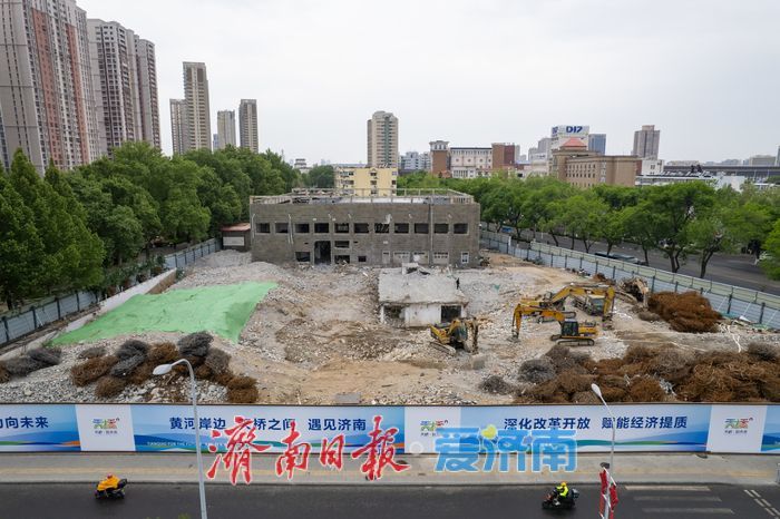 成丰桥片区更新提速，原天桥体育馆正式开拆