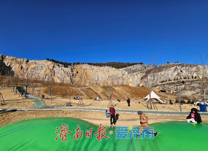 一年四季 泉在济南｜废弃矿坑变身探险乐园