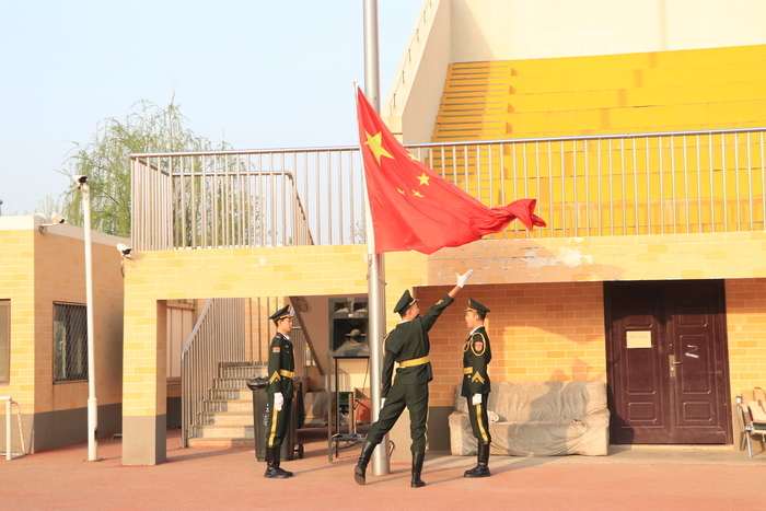 法国雷恩市左拉中学代表团师生到访济南外国语学校