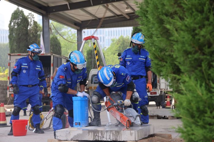 “救”在身边！济南市举办首届社会应急力量技能竞赛