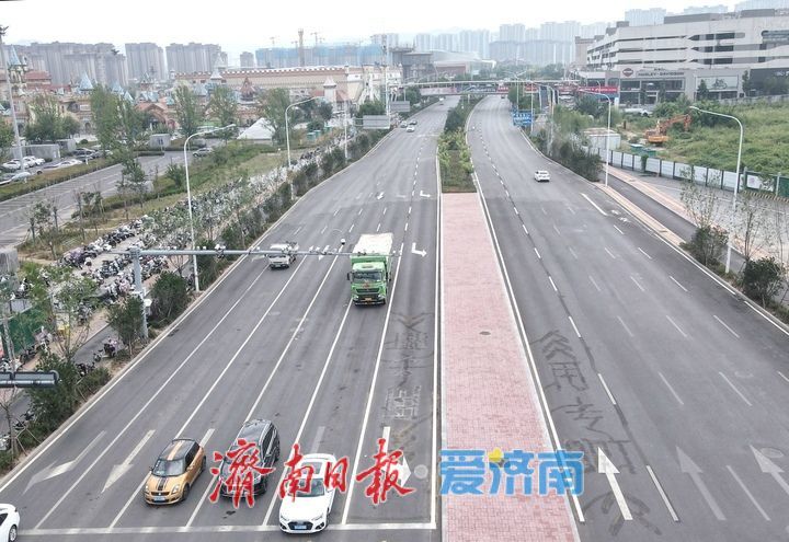 济南多处公交车道优化，市民出行效率提高