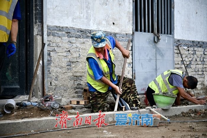 明府城片区更新再提速 鞭指巷道路提升工程有序推进