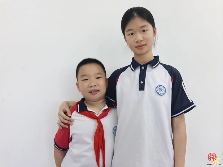 扬帆起航逐梦想 向海而行铸荣光——外海中学2026届九年级毕业仪式圆满举行