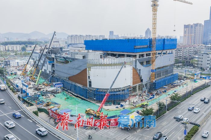 外立面施工提速！济南京东MALL赋能洪楼商圈提档升级