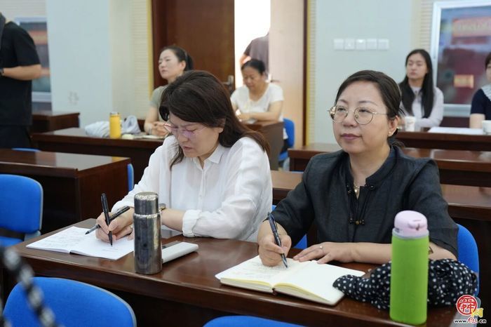 “慧聚”——市中区第八期访校活动走进育秀小学