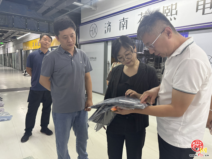 市商务局赴重点电商产业园区调研