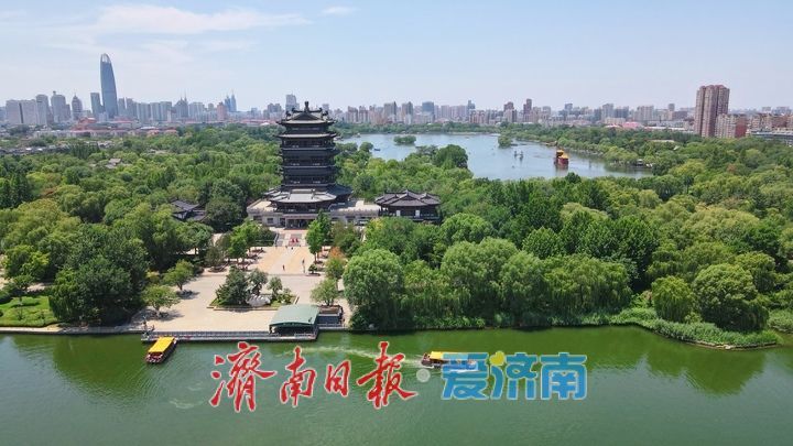一年四季 泉在济南丨水光潋滟晴方好，“夏至”明湖满目翠