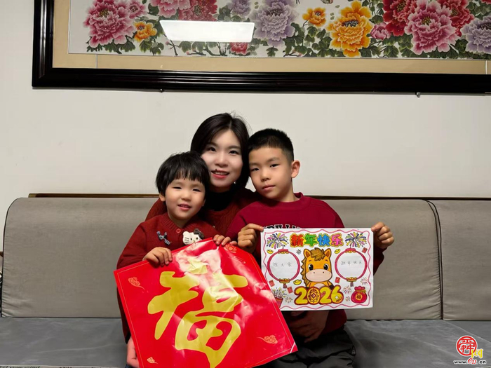 第八个春节，她的“朝阳”又在96969热线升起