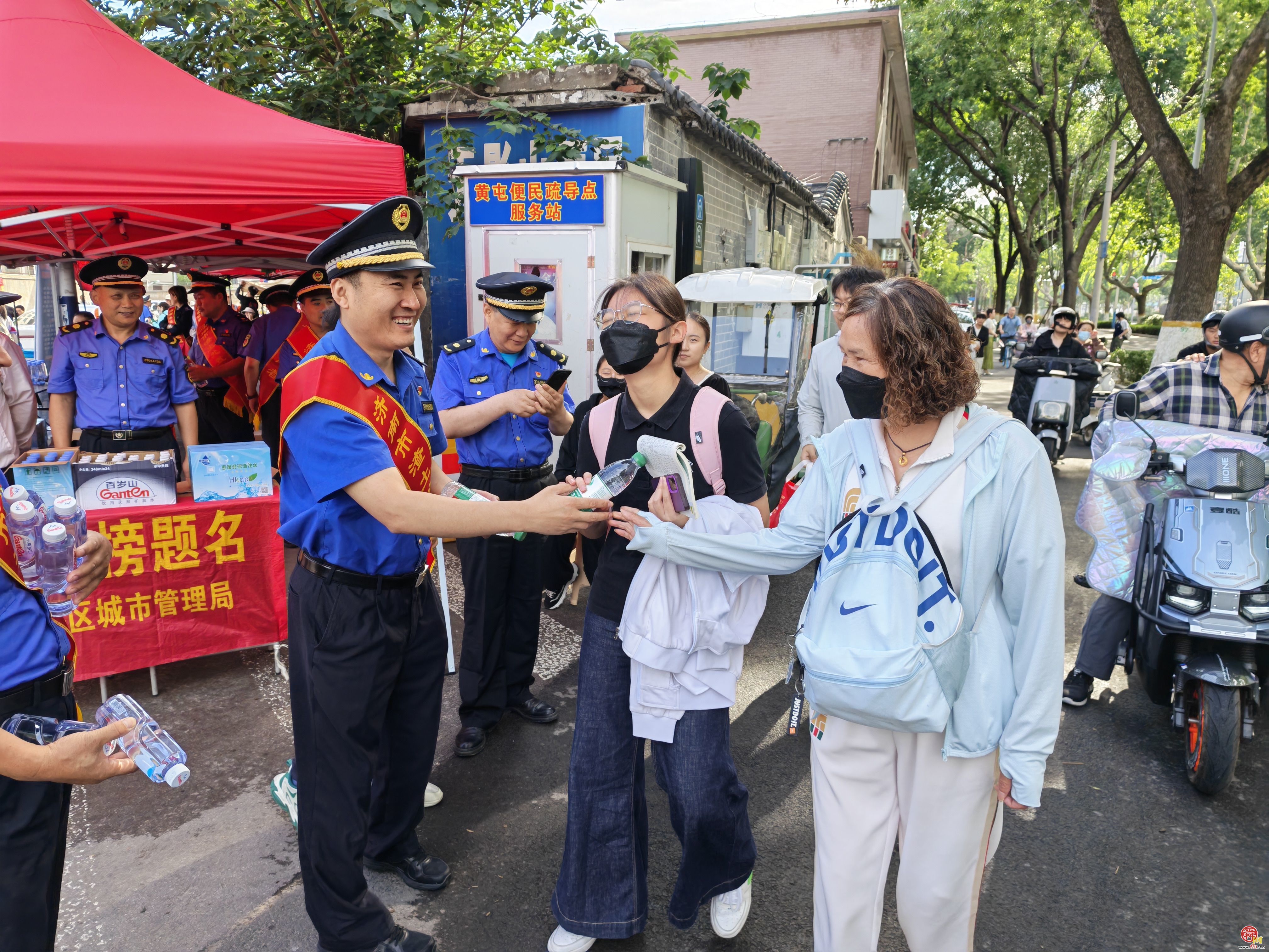 你执笔为剑 我护梦前行 济南城管全力保障2026年高考