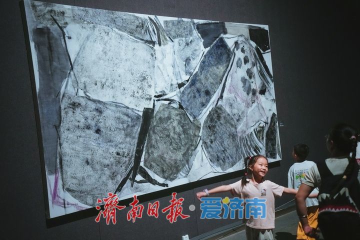 山东美术馆暑期新展亮相：“图像的迁徙——顾黎明艺术四十年”开幕