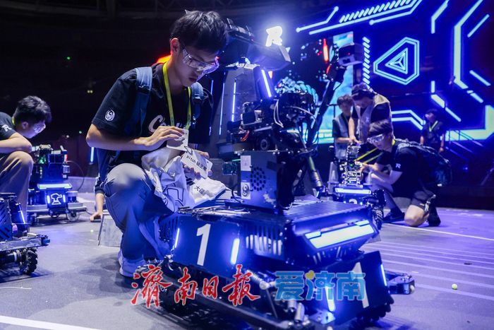 机甲燃动泉城！2026机甲大师超级对抗赛东部赛区激战正酣