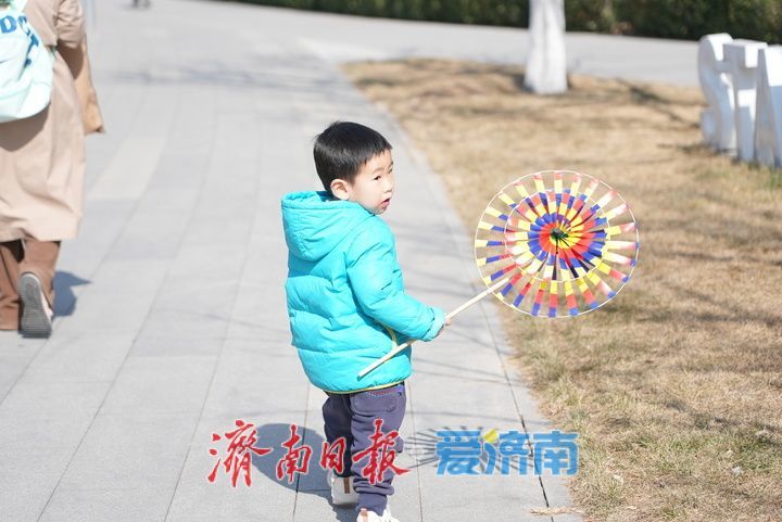 踏春享春日暖阳