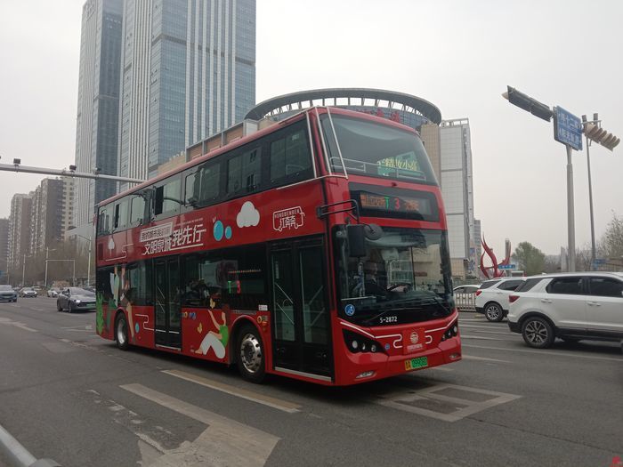 济南公交：这个春天邀您乘T3，看泉城繁华变迁