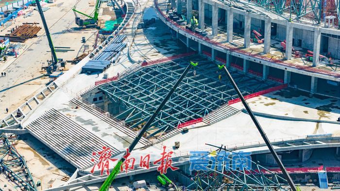 黄河体育中心体育馆建设进展顺利 钢结构屋盖施工有序推进