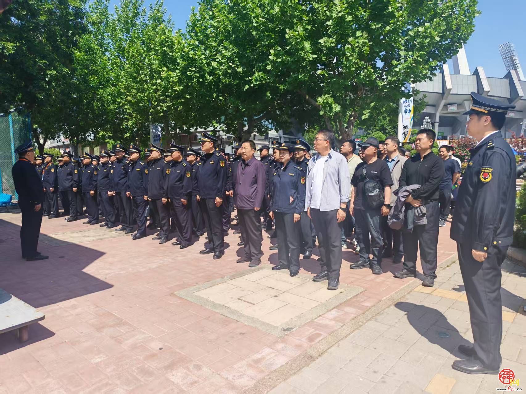 护航首秀显担当 精细城管助精彩 济南市市中区城管局全力保障齐鲁超赛济南赛区首场比赛