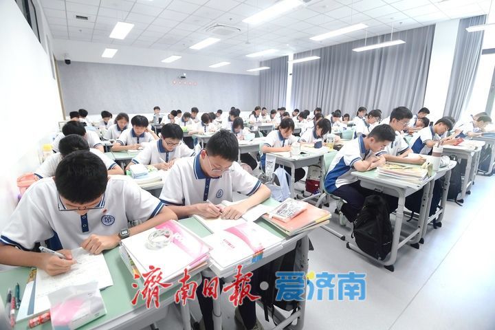 正式启用！山东省实验中学鹊华校区迎来首次开学