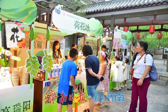 “龙潭纳福·泉享瑞阳”，在五龙潭解锁泉畔端午烟火与安康