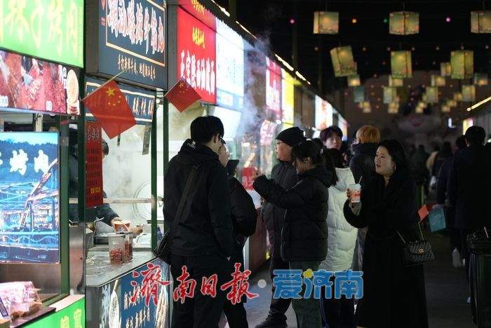 升腾的“烟火气”温暖了寒冬