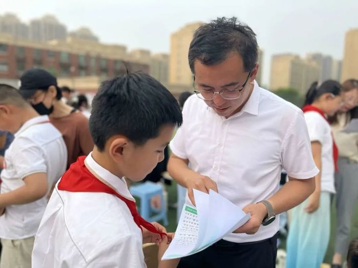 今天，我十岁了！高新区凤凰路小学给“十岁娃”过了一个集体生日