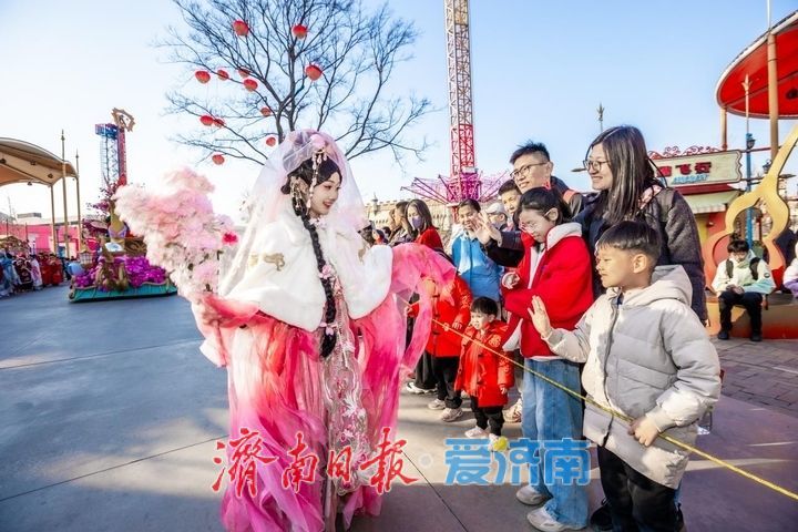 “泉”在济南过大年｜新春文旅“火力全开” 大年初五全市30家景区共接待游客94.95万人次