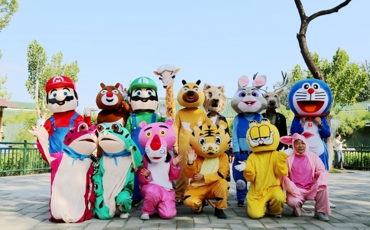 Jinan Zoo: Fantasy Cartoon Animals Surprise Parade Time