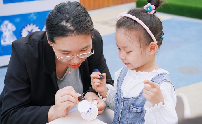 历城区第一机关幼儿园洪楼园开展亲子游园活动