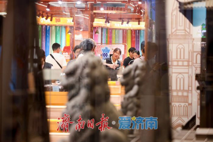 “烟火气”点燃泉城夏季夜经济