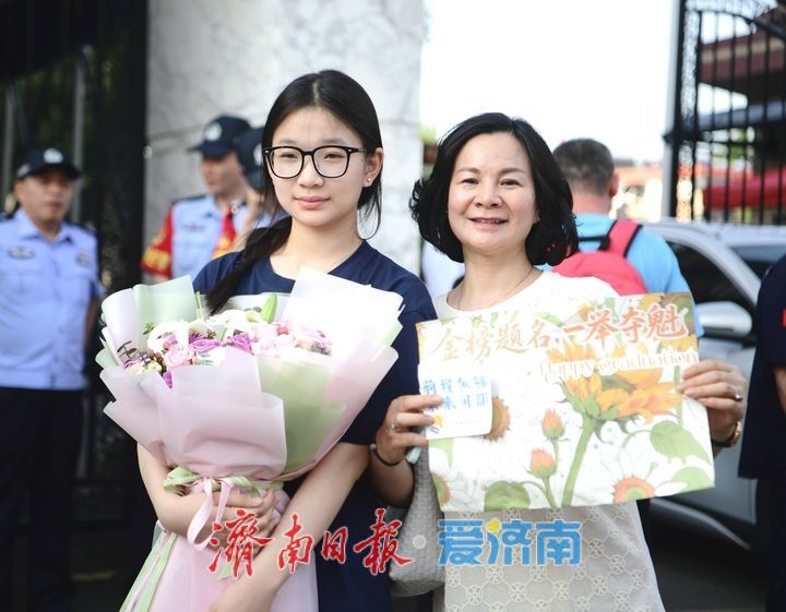 大幕落下，考生挥别高考“成人礼”怀揣梦想再出发