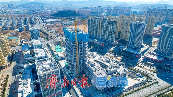 项目强省会｜TOD商业综合体新进展！万融广场（腊山店）一期封顶