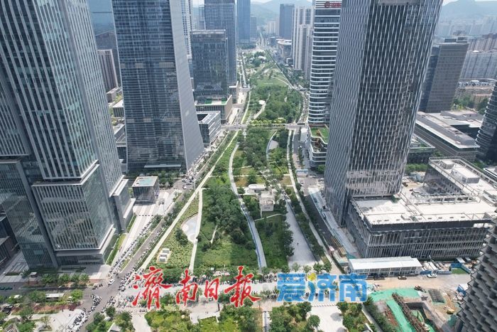 济南CBD城中绿洲 楼宇间铺展生态新画卷