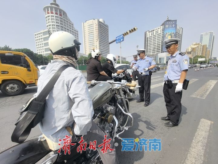 高考进入第二天，考点周边“静悄悄”