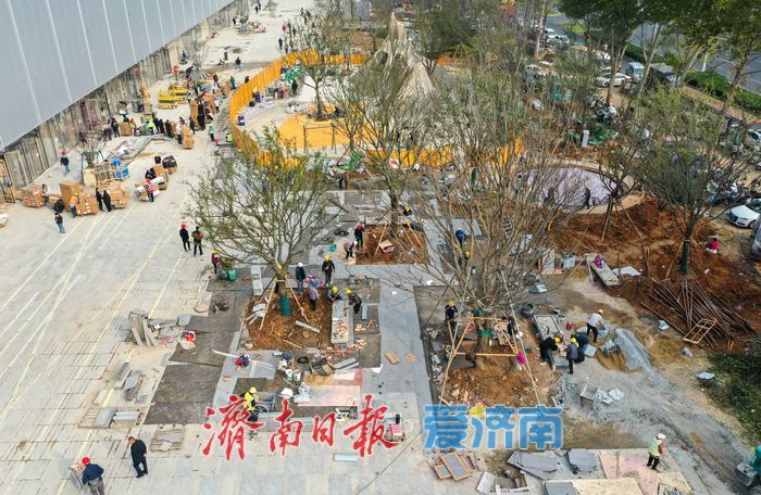 济南西城龙湖天街撤除围挡，外部环境升级即将亮相