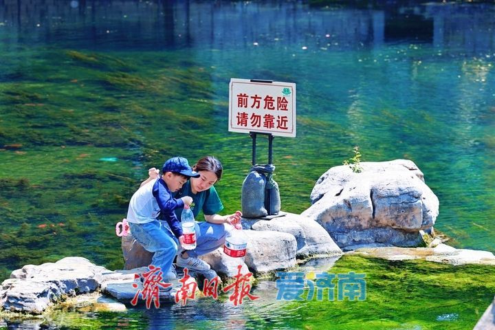 文明游园 绘就泉城最美风景线