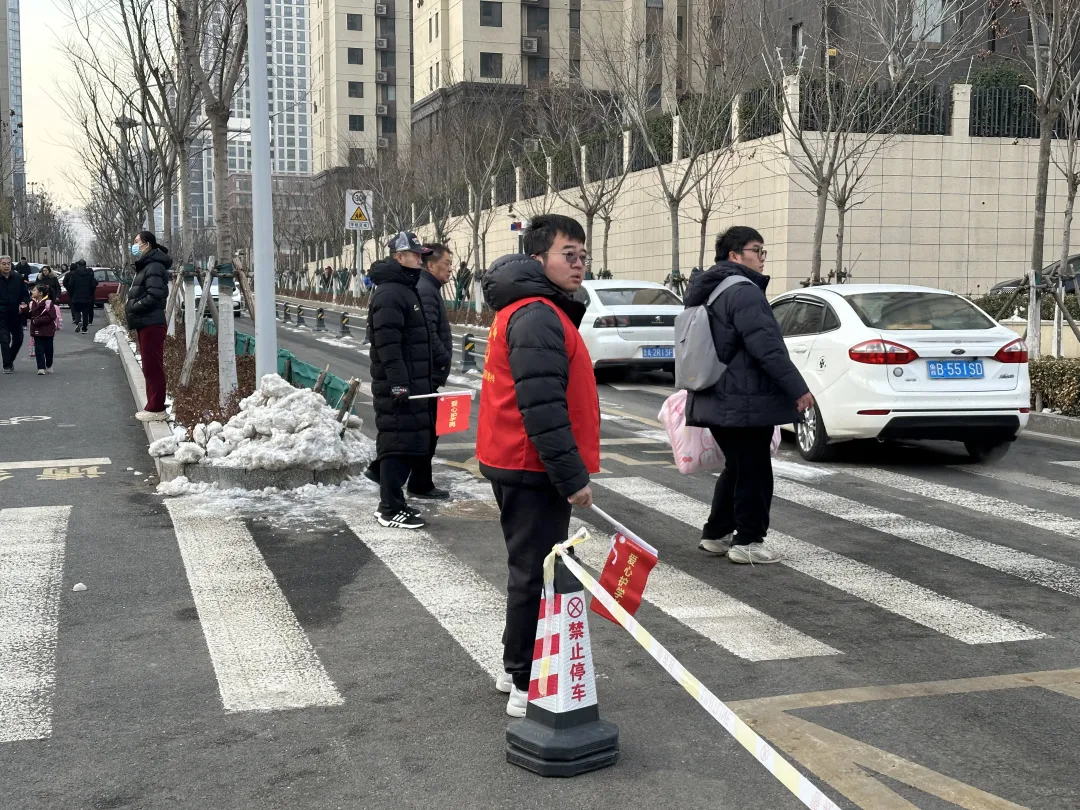 龙行龘龘新学期，前程朤朤向未来 ——玖玺小学2023-2024学年第二学期开学典礼