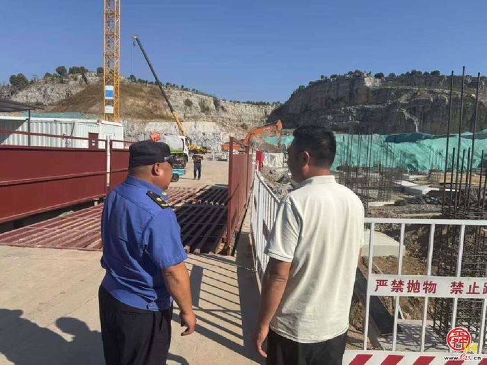 “城市管家”的假期，写在街头巷尾