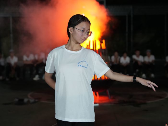 “爱我国防” 军事体验活动第四期第二日纪实：迷彩砺少年 热血铸国防