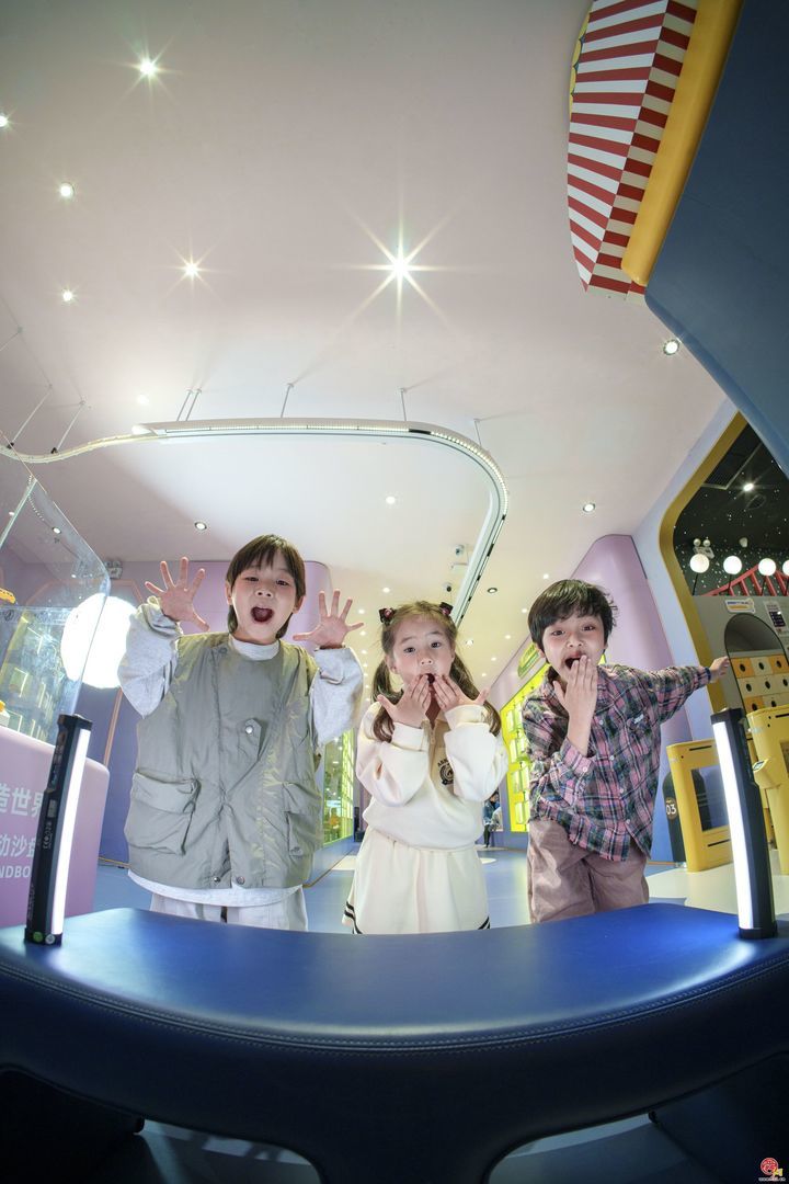 暑期遛娃解锁高阶科创玩学新体验！济南首家Meland×拓竹3D打印科创体验中心落地济南融创茂