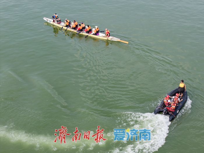 奋楫擂鼓，备战端午