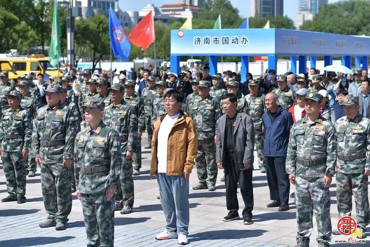 山东济南防空警报试鸣暨“金盾-2025”人民防空紧急疏散演练成功举行