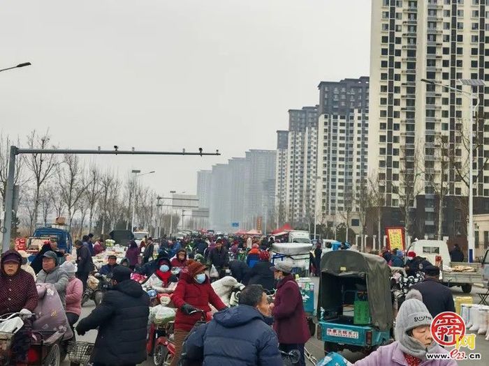 外国留学生赶“黄河大集”：在乡土烟火中感受中国年味