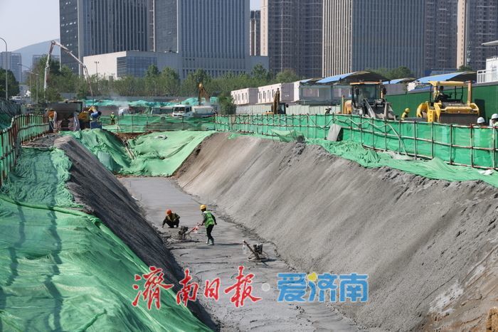劳动节坚守岗位 济南华阳路项目加速推进
