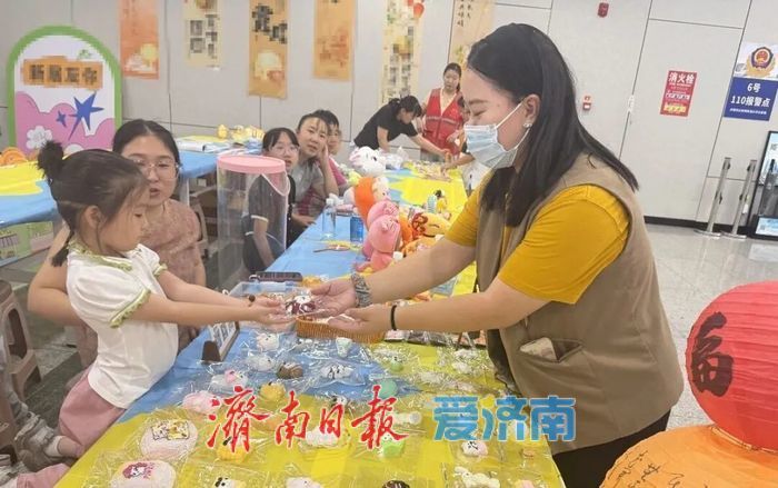 来济南地铁站，体验一把“暖心局”吧