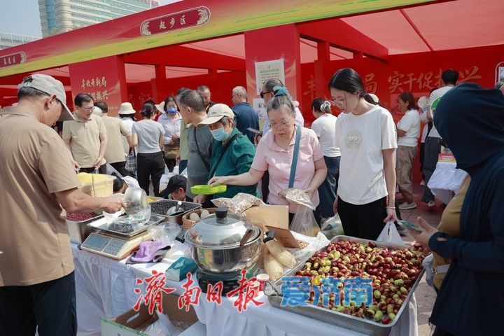 打卡农民丰收节 感受泉城好“丰”景